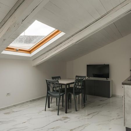 Attico Bella Napoli Aparthotel Buitenkant foto