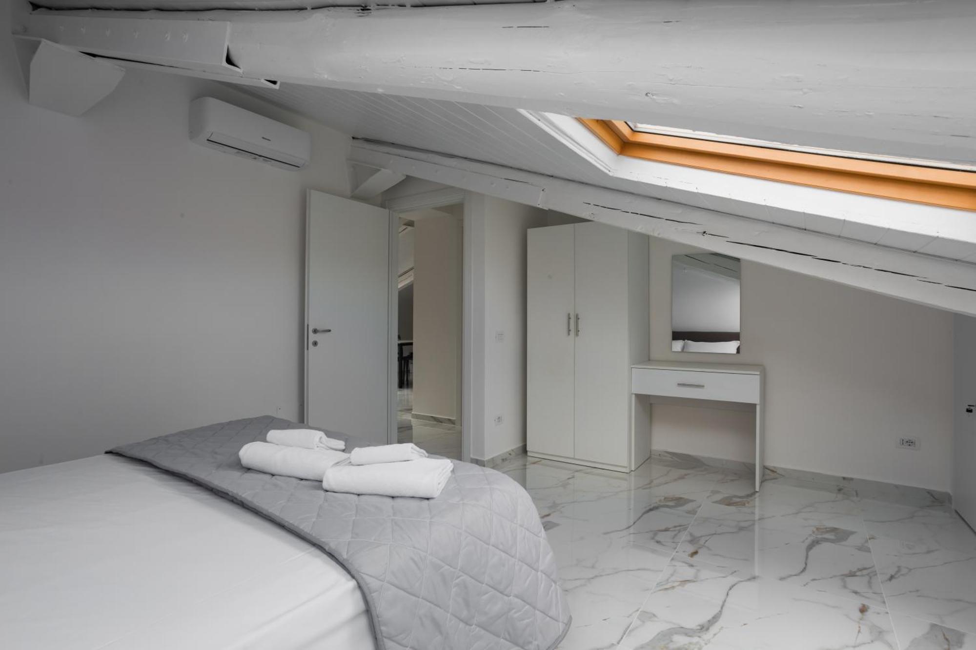 Attico Bella Napoli Aparthotel Buitenkant foto